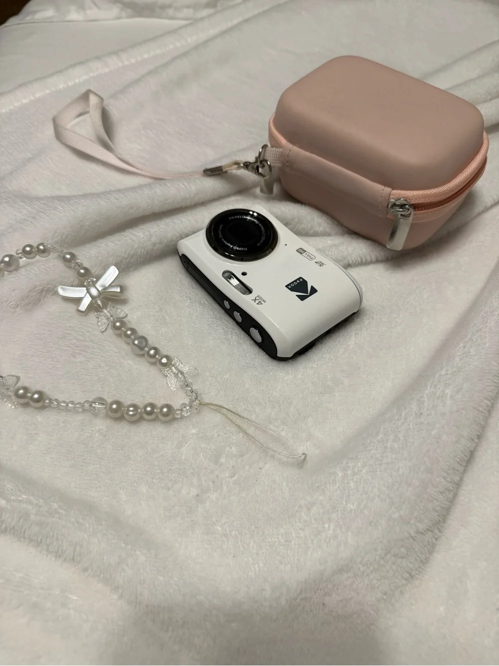 Kodak White Compact Point-and-Shoot Digital Camera